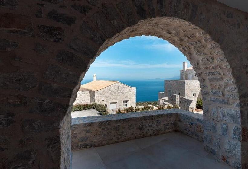 Отель Ariá Estate Suites & Spa