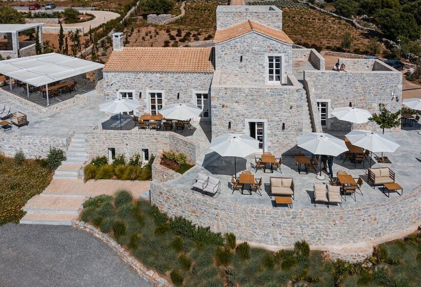 Отель Ariá Estate Suites & Spa