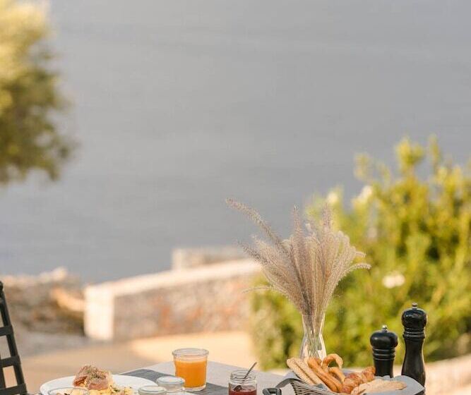 Отель Ariá Estate Suites & Spa