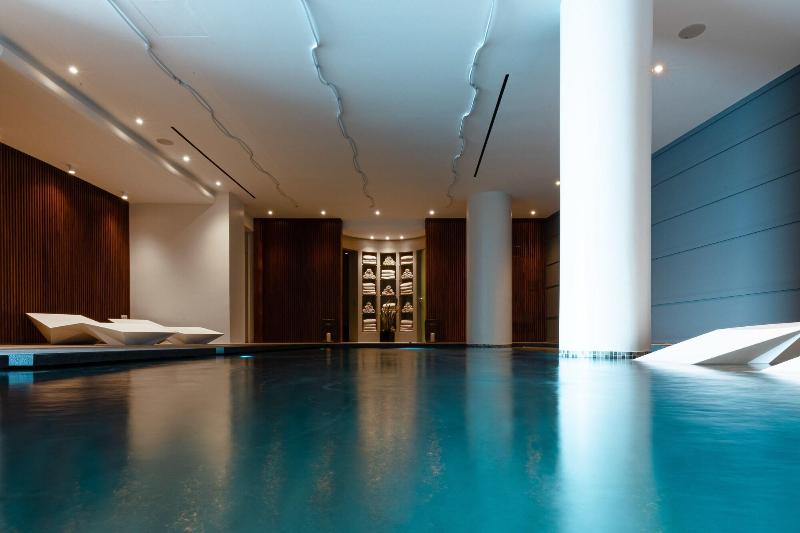 Отель Ariá Estate Suites & Spa