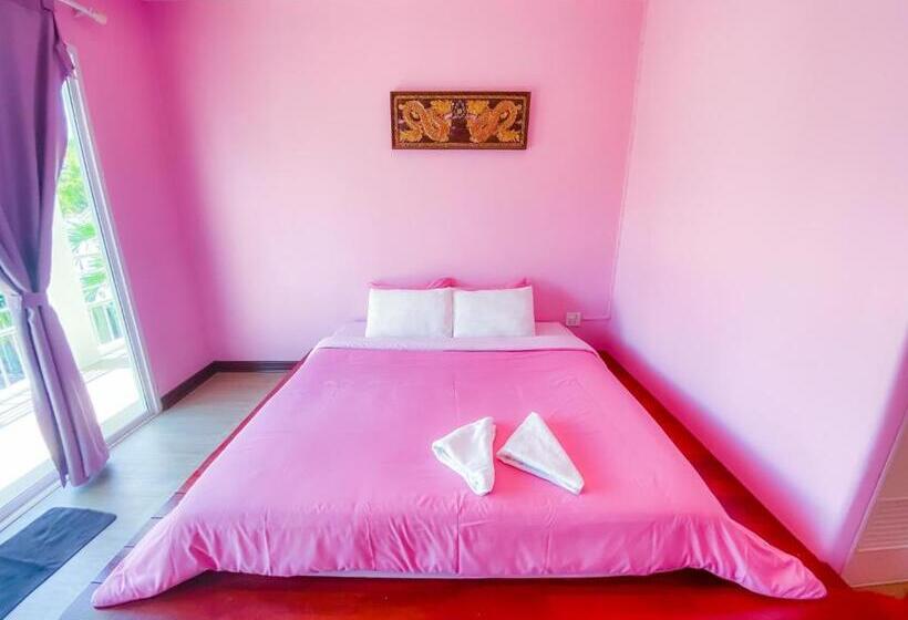 בית מלון כפרי Baanchomjan @ Suanphung