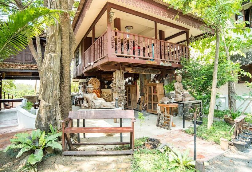 בית מלון כפרי Boon Home Stay Arts And Crafts