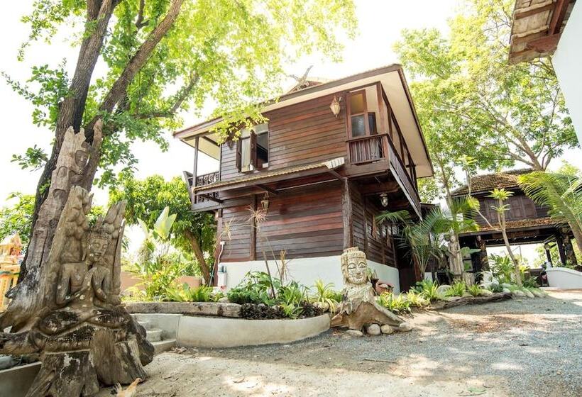 בית מלון כפרי Boon Home Stay Arts And Crafts