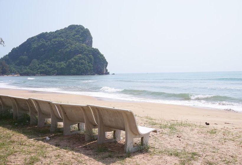 Hotel Boonchu Bangburd Resort At Chumphon