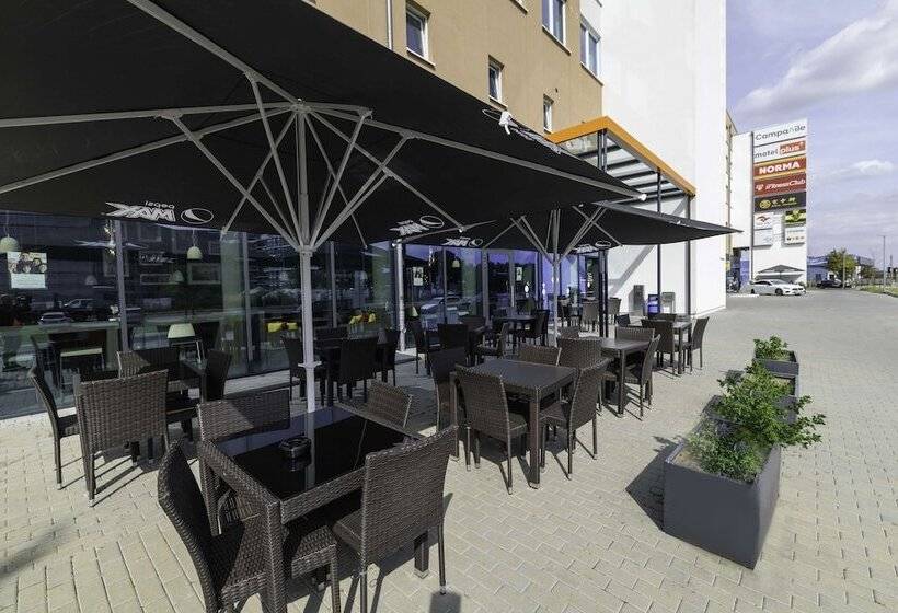 هتل Campanile Berlin Brandenburg Airport