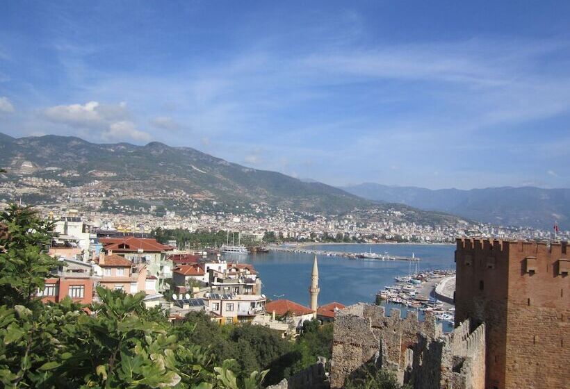 בית מלון כפרי Ces Club