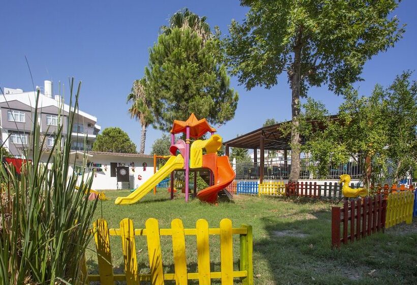 בית מלון כפרי Ces Club