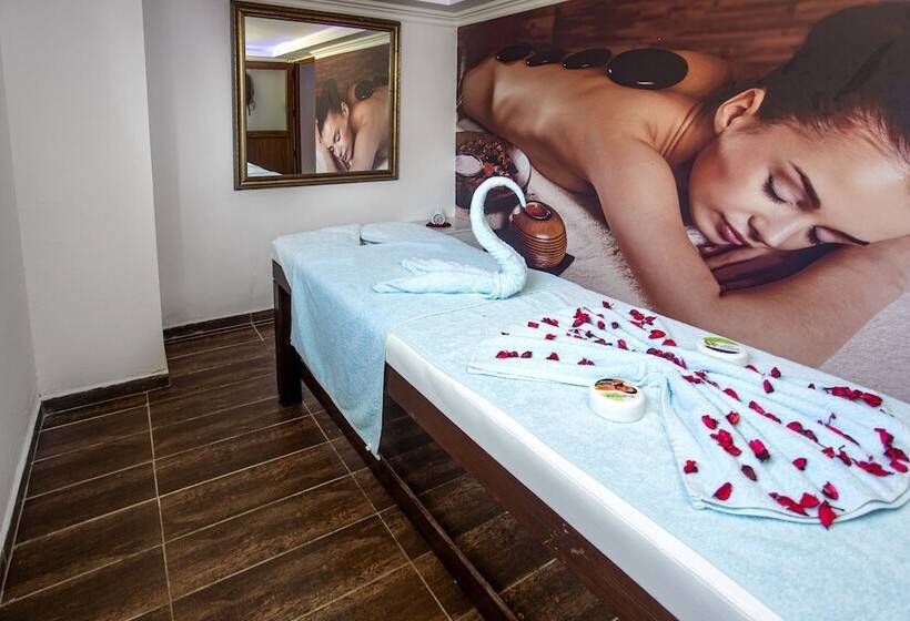 בית מלון כפרי Ces Club