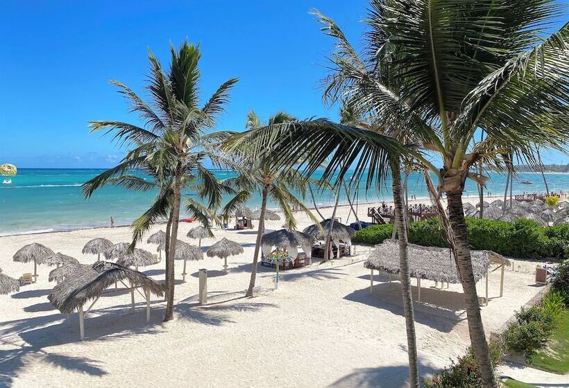 酒店 Ducassi Suites Rooftop Pool Beach Club & Spa