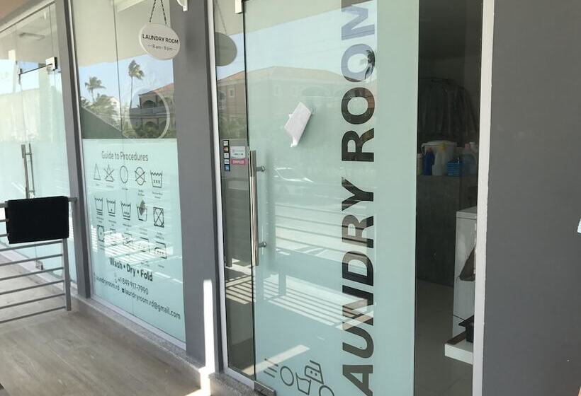 酒店 Ducassi Suites Rooftop Pool Beach Club & Spa