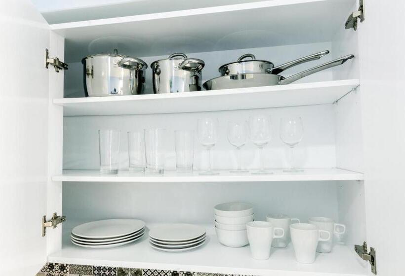 酒店 Ducassi Suites Rooftop Pool Beach Club & Spa