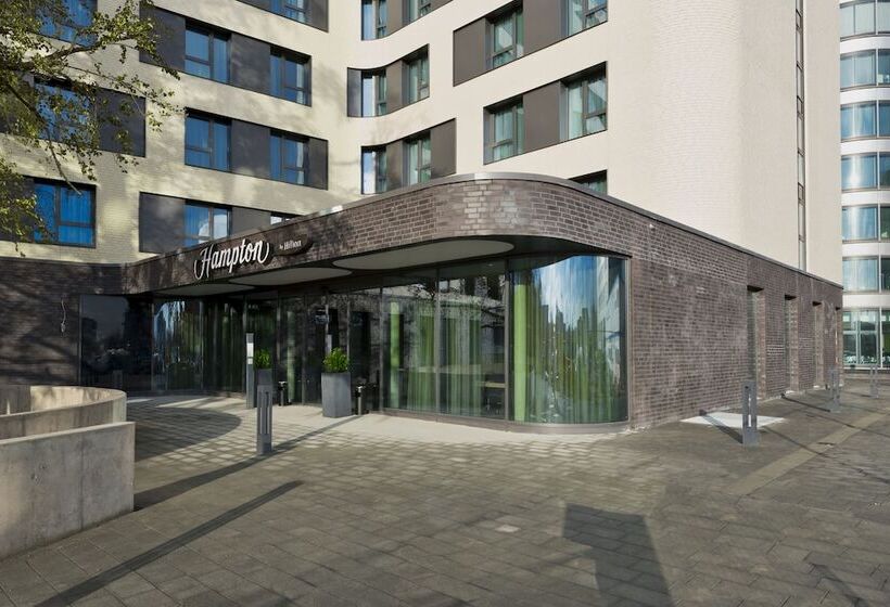 هتل Hampton By Hilton Frankfurt Airport