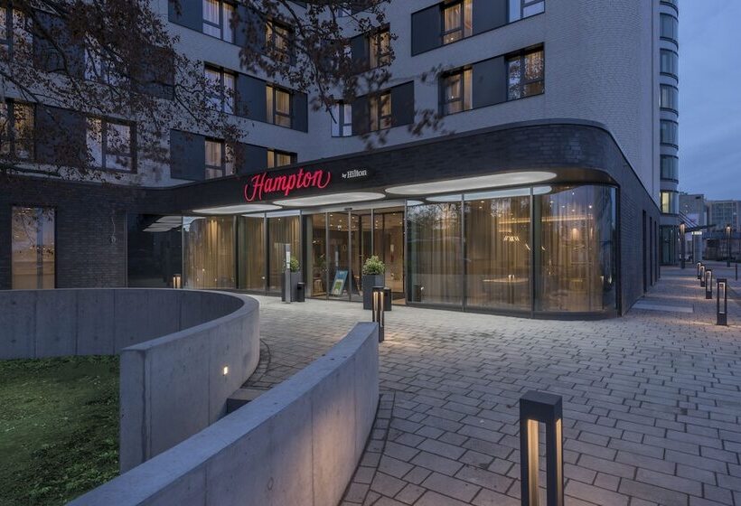 هتل Hampton By Hilton Frankfurt Airport
