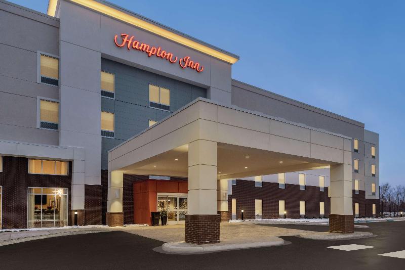 호텔 Hampton Inn Brooklyn Park