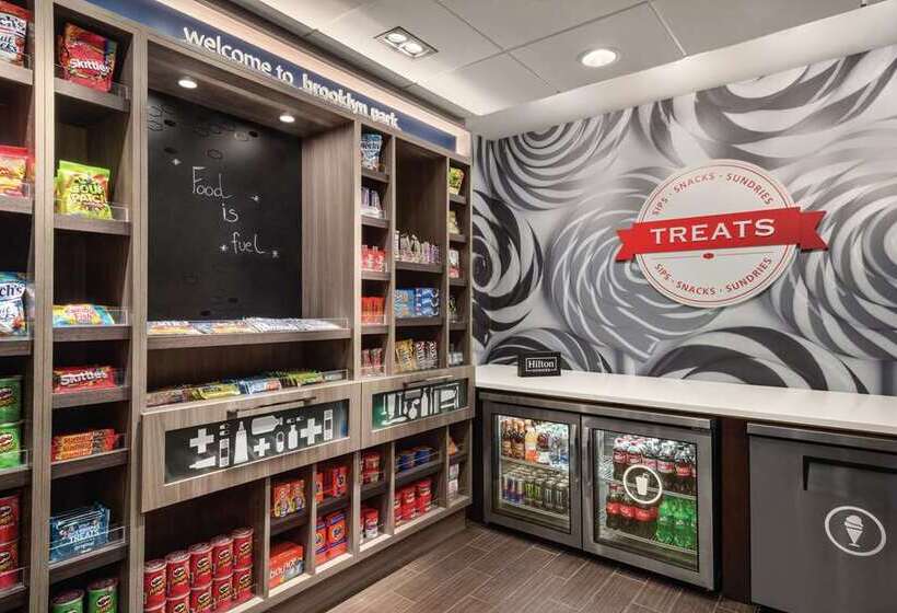 호텔 Hampton Inn Brooklyn Park