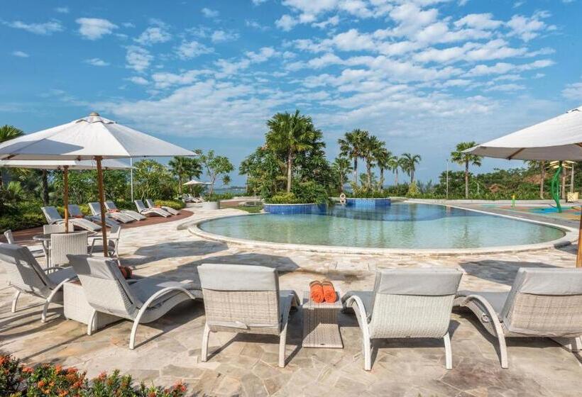 ホテル Harris Resort Barelang Batam