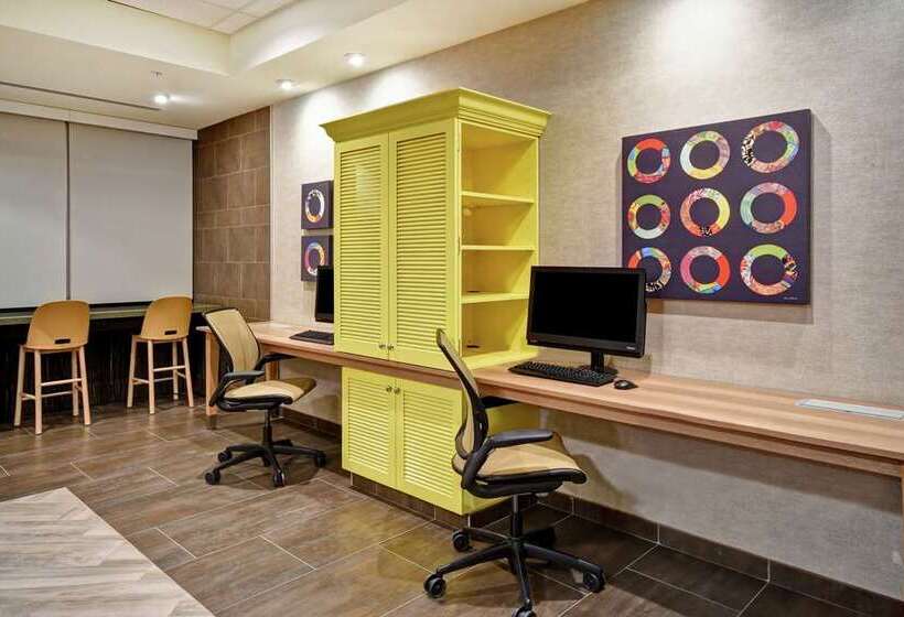 هتل Home2 Suites By Hilton Gilbert