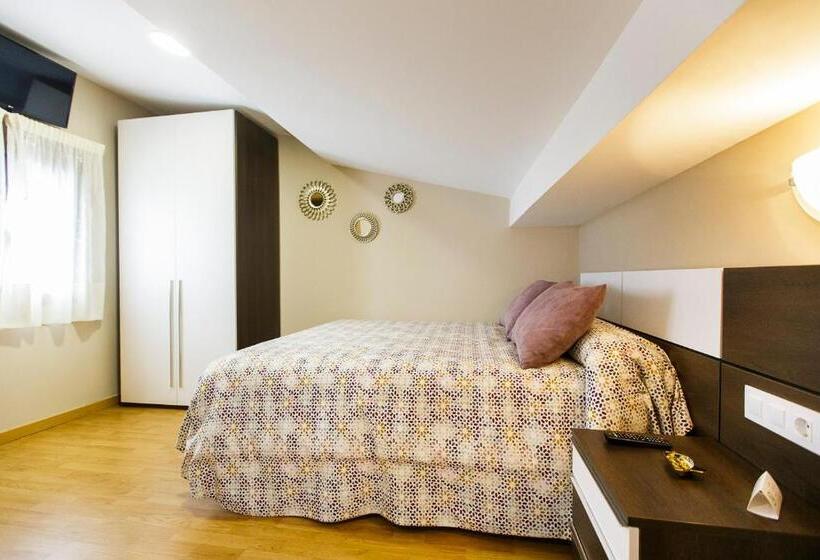 ホテル Hospedería Castilla Plaza Mayor