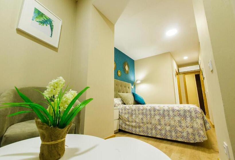 ホテル Hospedería Castilla Plaza Mayor