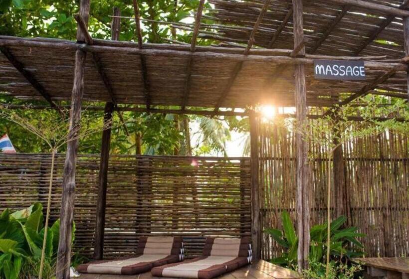 فندق Koh Mook De Tara Beach Resort