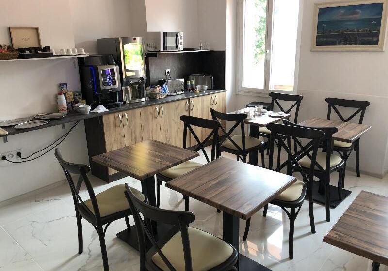 Отель Le Vauban