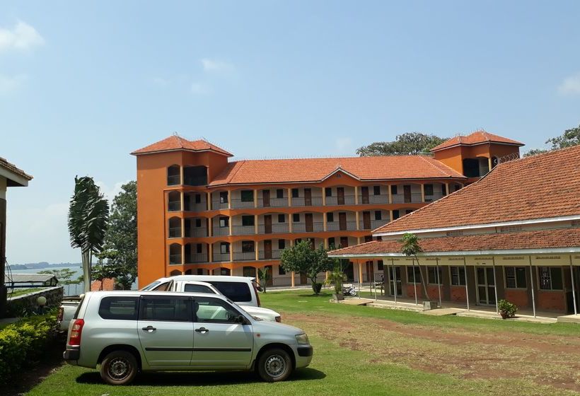 هتل Nabinonya Resort Beach