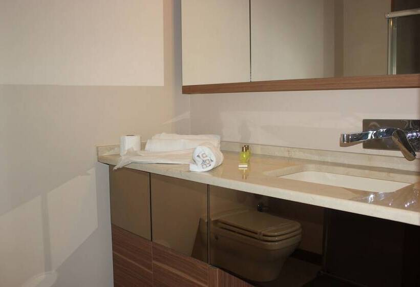 ホテル Ottoman Suites