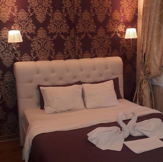 ホテル Ottoman Suites