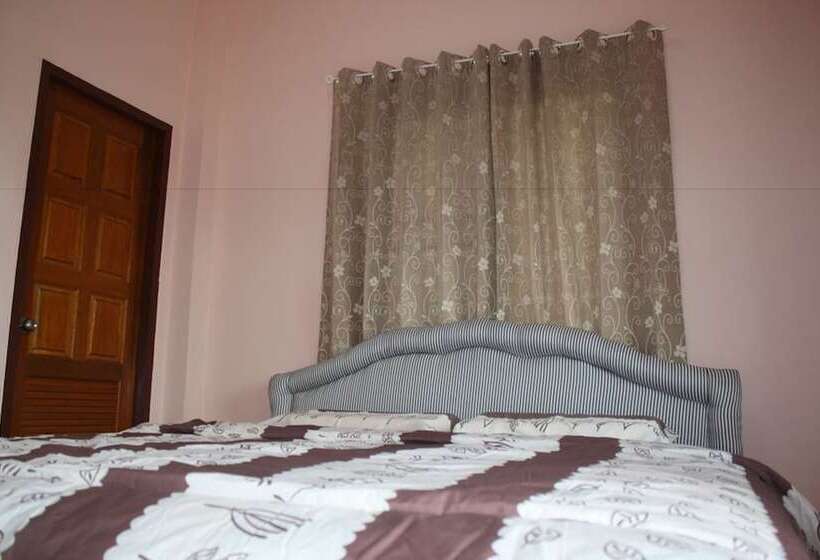 ホテル Panna Kalong