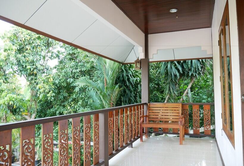 בית מלון כפרי Pattana Resort