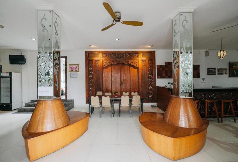 호텔 Reddoorz At Bali Kepundung Denpasar