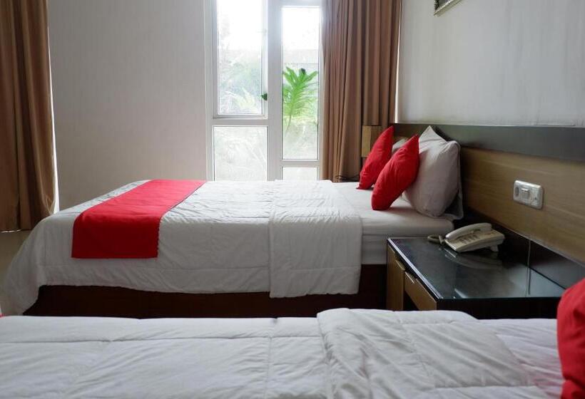 호텔 Reddoorz At Bali Kepundung Denpasar