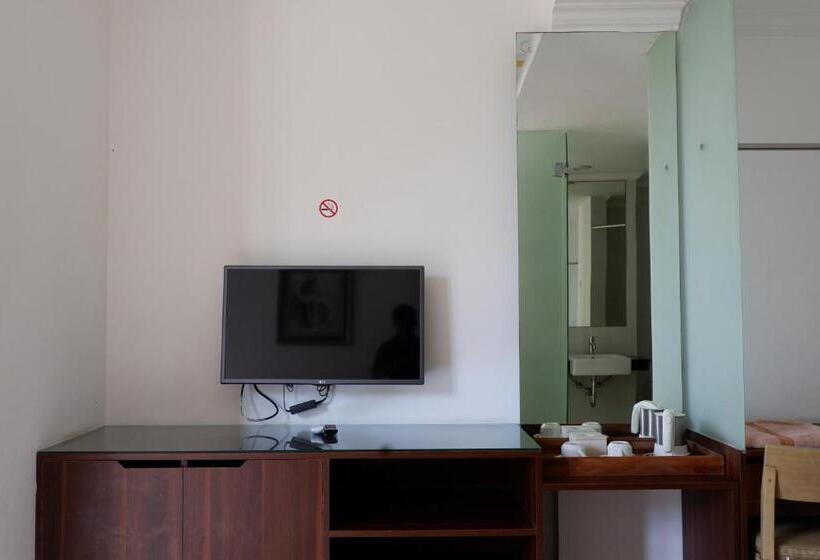 호텔 Reddoorz At Bali Kepundung Denpasar