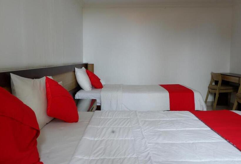 호텔 Reddoorz At Bali Kepundung Denpasar