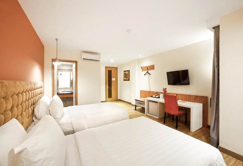 酒店 The Rivavi Legian