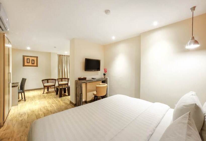 酒店 The Rivavi Legian