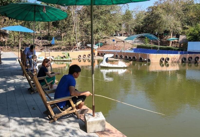 Отель Soutchai Resort