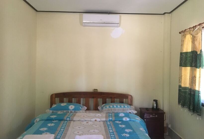 Отель Soutchai Resort