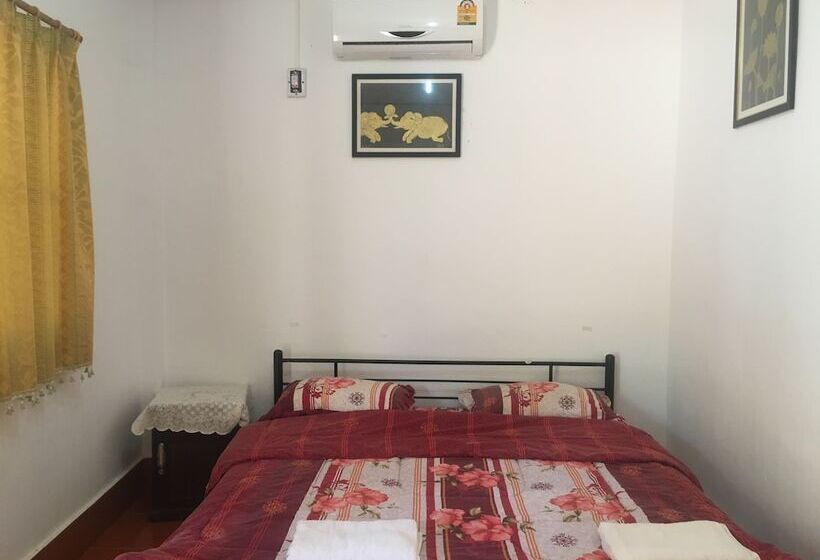 Отель Soutchai Resort