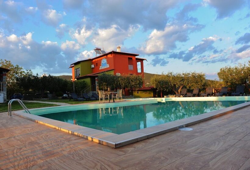 בית מלון כפרי Sunday Summer Resort