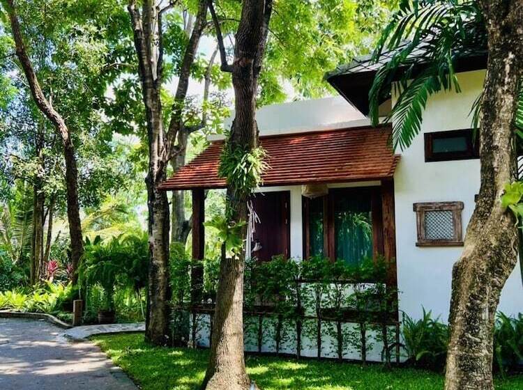 בית מלון כפרי Tai Resort