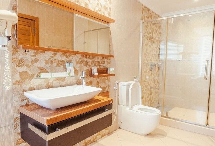 ホテル Tanga Beach Resort & Spa