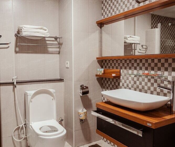 فندق Tanga Beach Resort & Spa