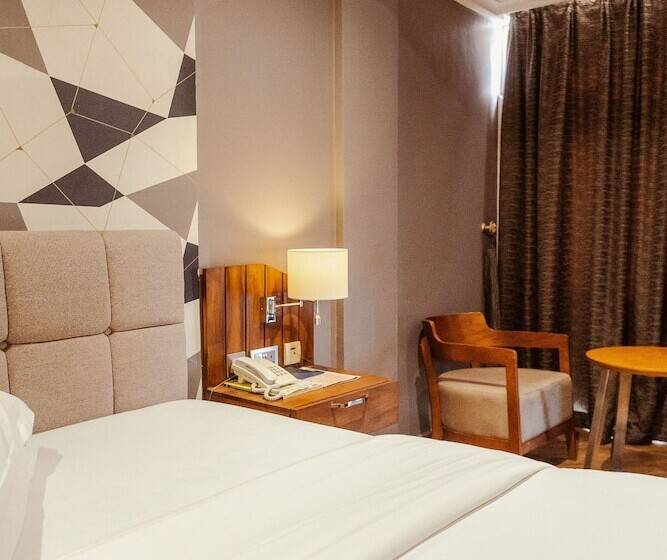 فندق Tanga Beach Resort & Spa