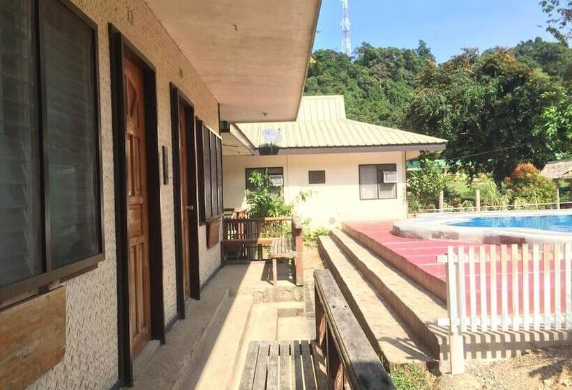 בית מלון כפרי Tay Lelong's Pension House