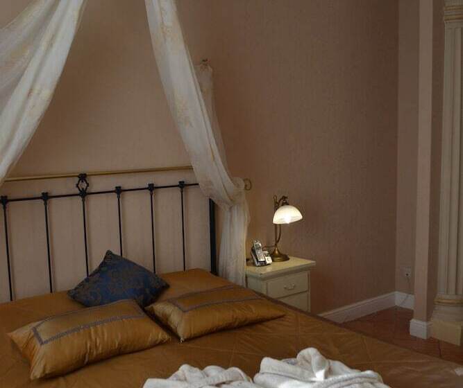 בית מלון כפרי The Old Times