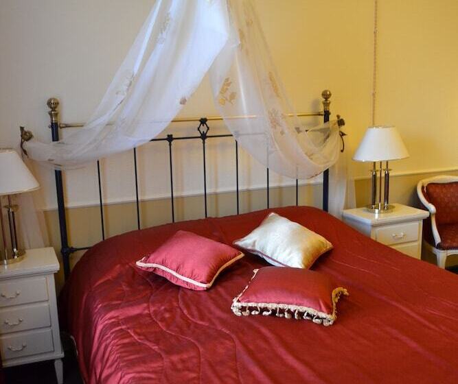 בית מלון כפרי The Old Times