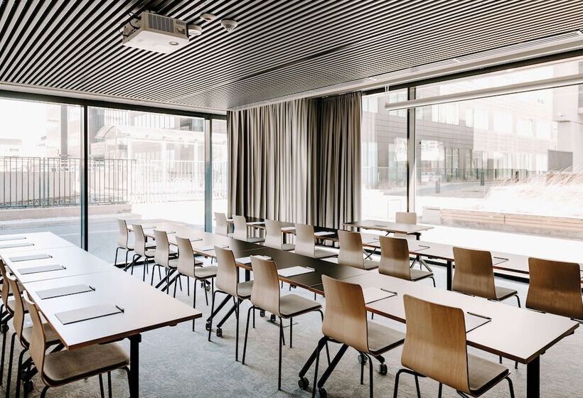 호텔 Vienna House By Wyndham Mokotow Warsaw