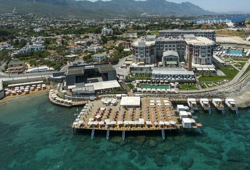 Kaya Palazzo Resort & Casino
