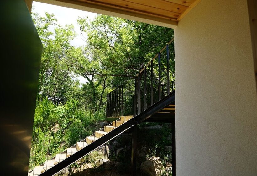 Moonlight Village Pension